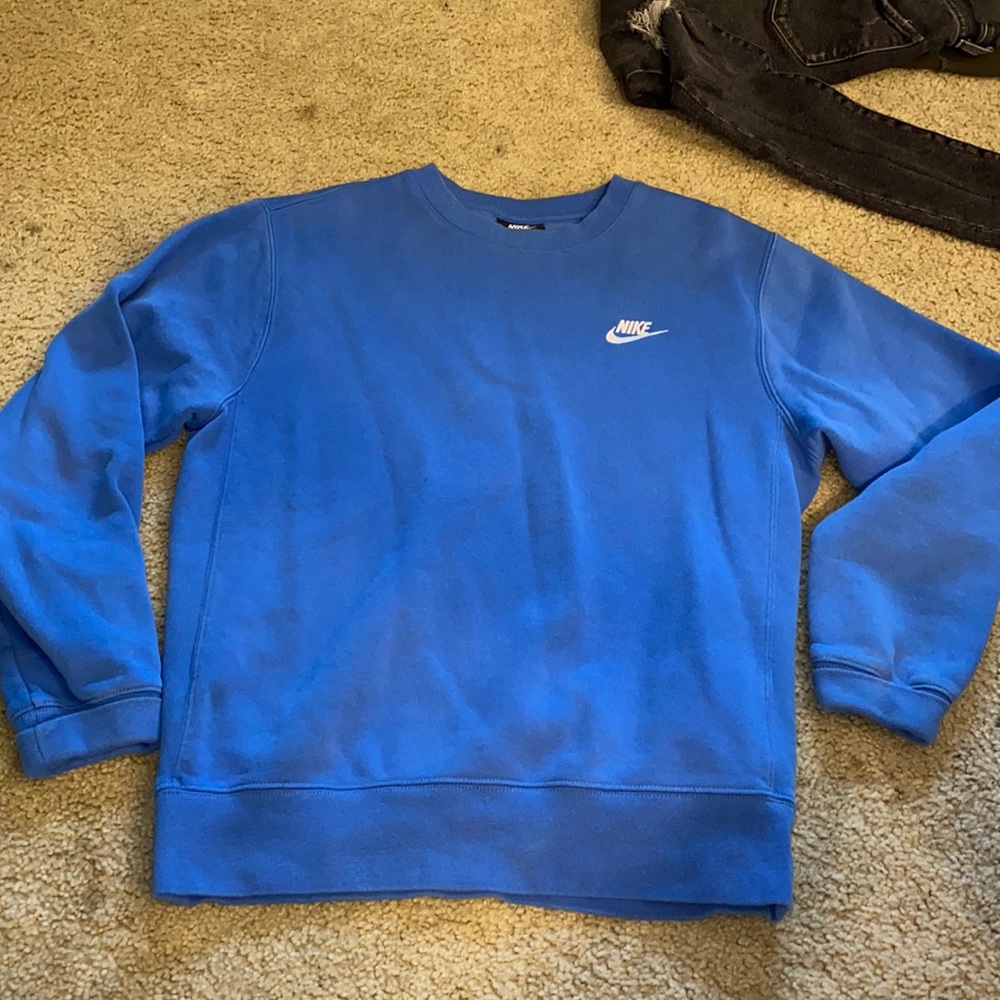 Womens Nike club fleece crew neck sweatshirt